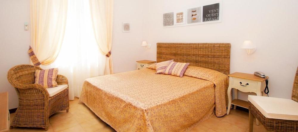 Hotel Bel Sit Алассио Экстерьер фото