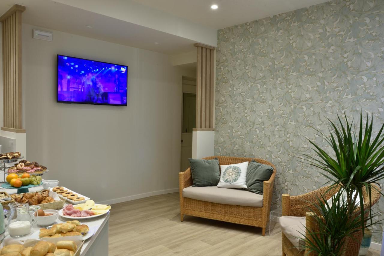 Hotel Bel Sit Алассио Экстерьер фото