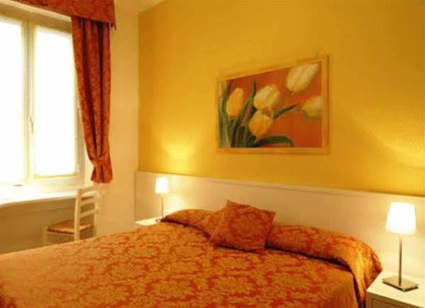 Hotel Bel Sit Алассио Экстерьер фото